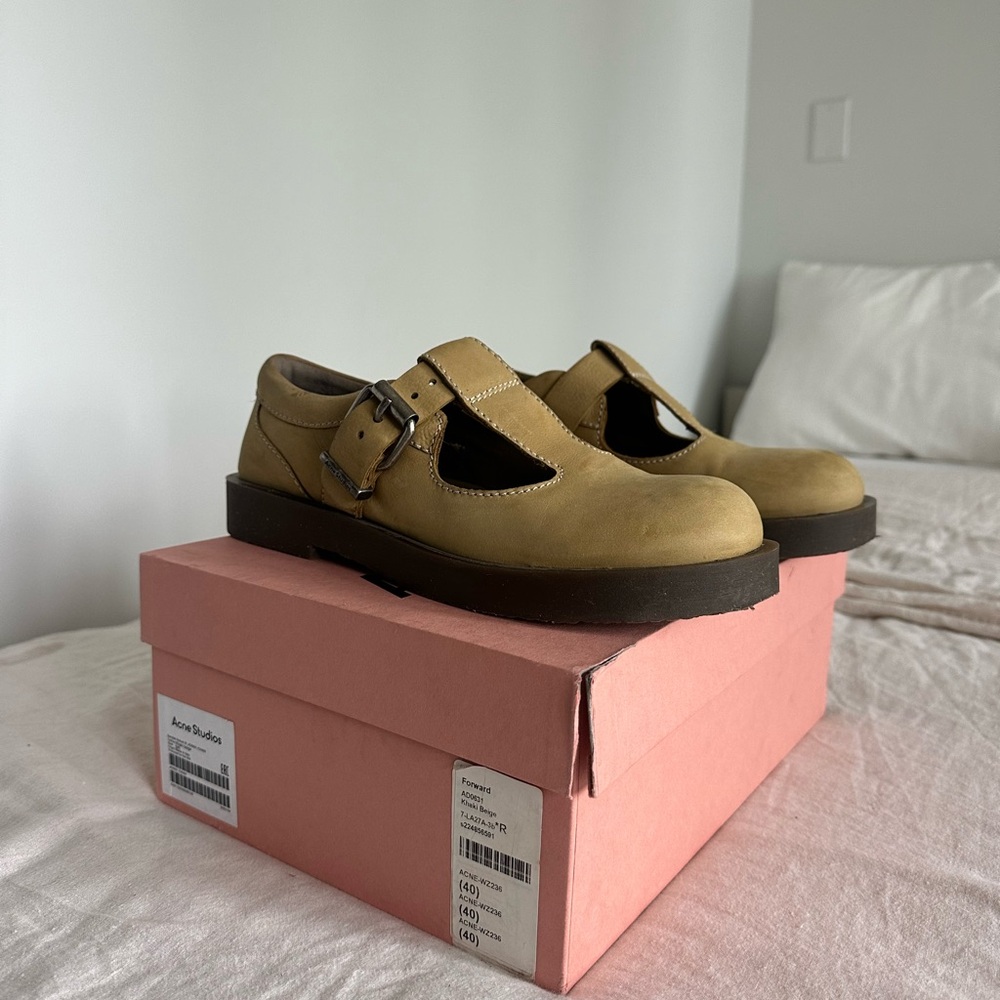 ACNE Khaki Beige Suede Flats with Rubber Sole - Picture 4 of 8